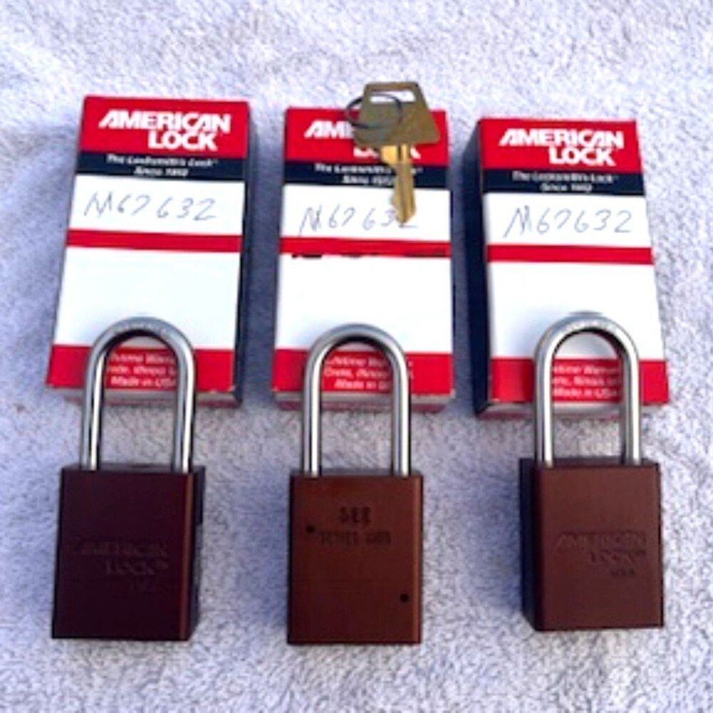 American Lock {3} Pack Padlocks With 1 1/2" Solid Aluminum Body 1 1/2" Shackle